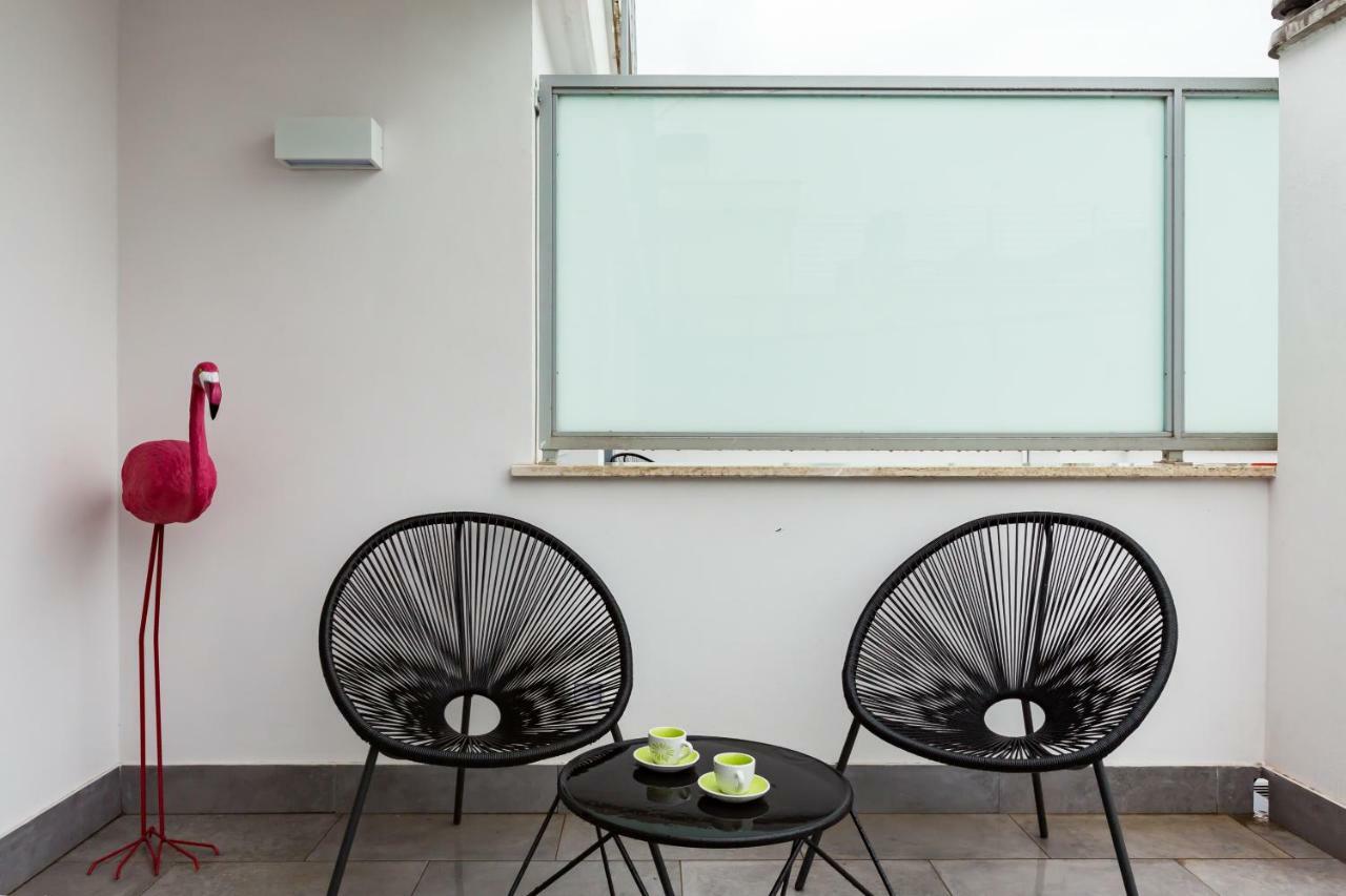 Penthouse 40 In Trastevere With Seasonally Jacuzzi Rome Exterior photo